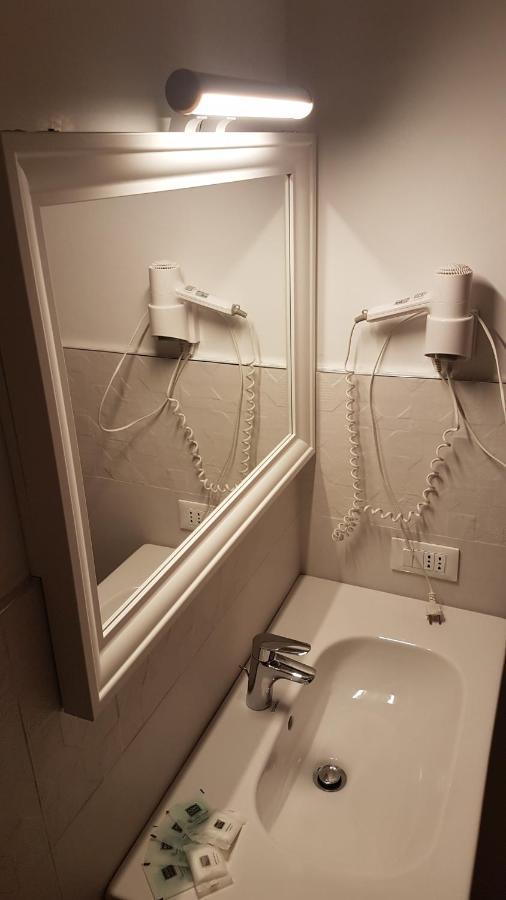 Albergo Paris Sottomarina Kültér fotó