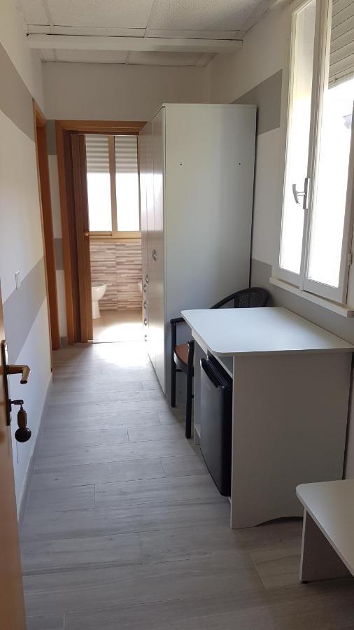 Albergo Paris Sottomarina Kültér fotó