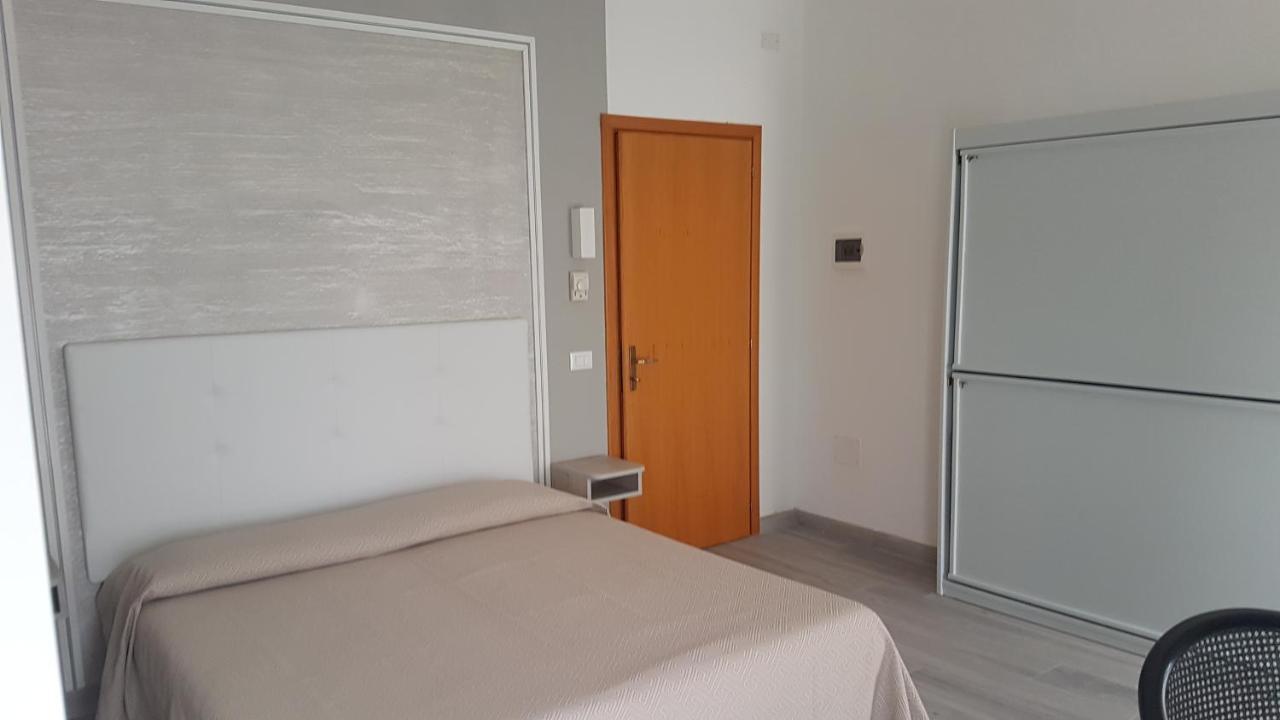 Albergo Paris Sottomarina Kültér fotó