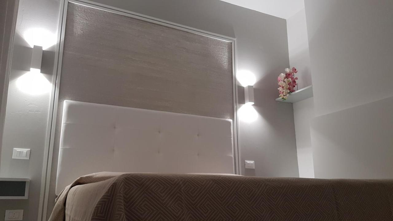 Albergo Paris Sottomarina Kültér fotó
