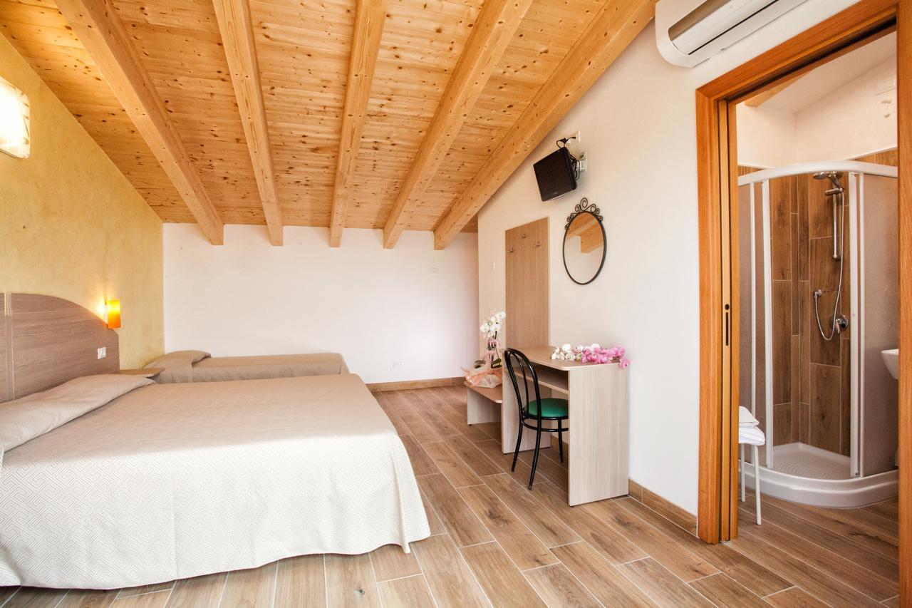 Albergo Paris Sottomarina Kültér fotó
