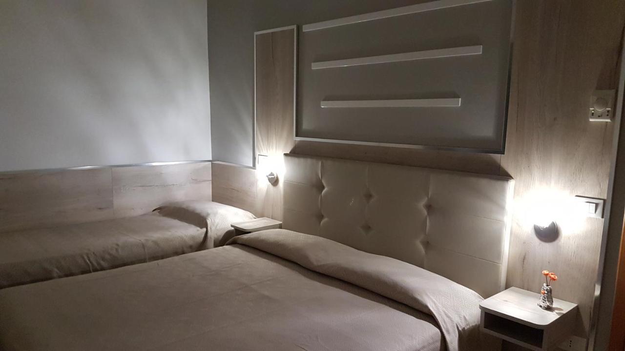 Albergo Paris Sottomarina Kültér fotó