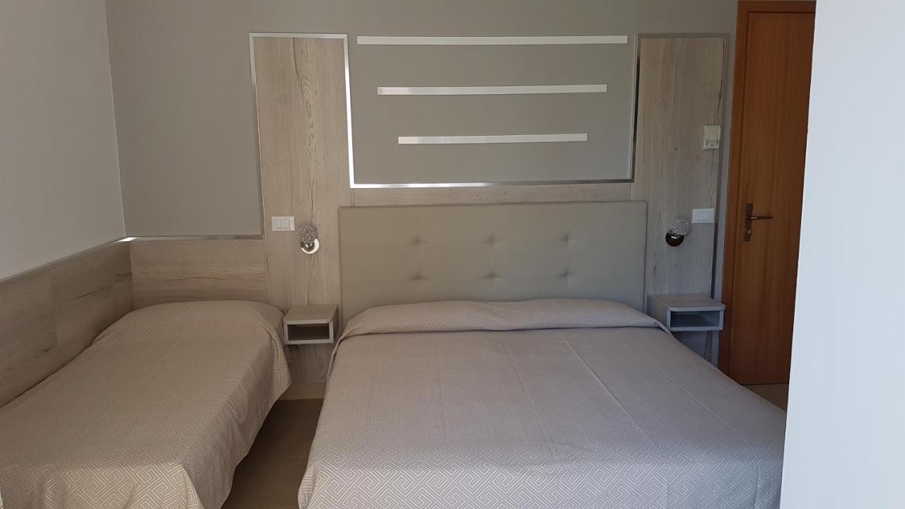Albergo Paris Sottomarina Kültér fotó